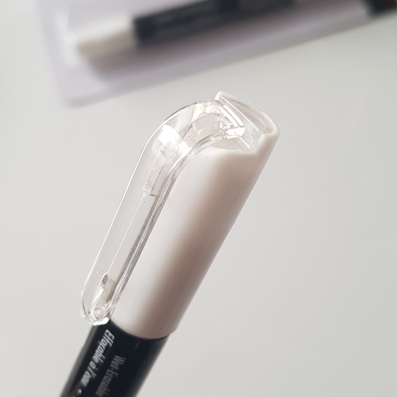 Pack of 2 Craft Décor Chalk Writer Marker Wet-Erasable (White) - Picture 4 of 6